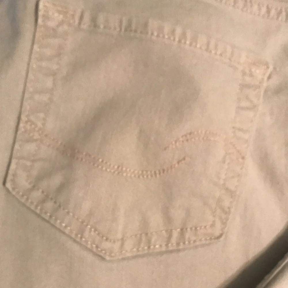 ❤️(51) Ladies Levi’s low rise boot cut khaki jeans in great condition. 12 short - Picture 3 of 12